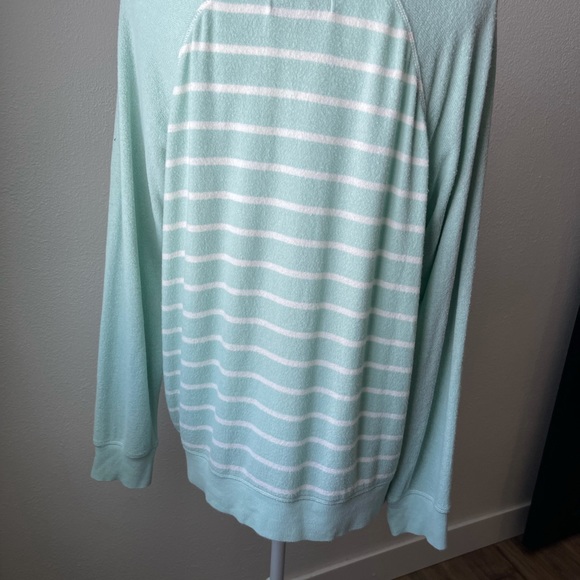 Very soft Torrid Sweater - Picture 4 of 5